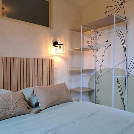 Ferienhaus Ecolieu La Bernarde - Nature Dompnac