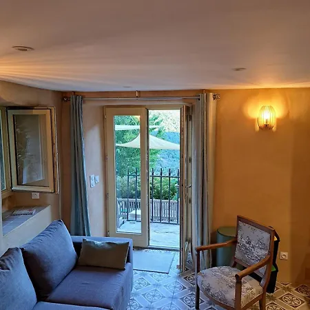 Ecolieu La Bernarde - Nature בית נופש Dompnac